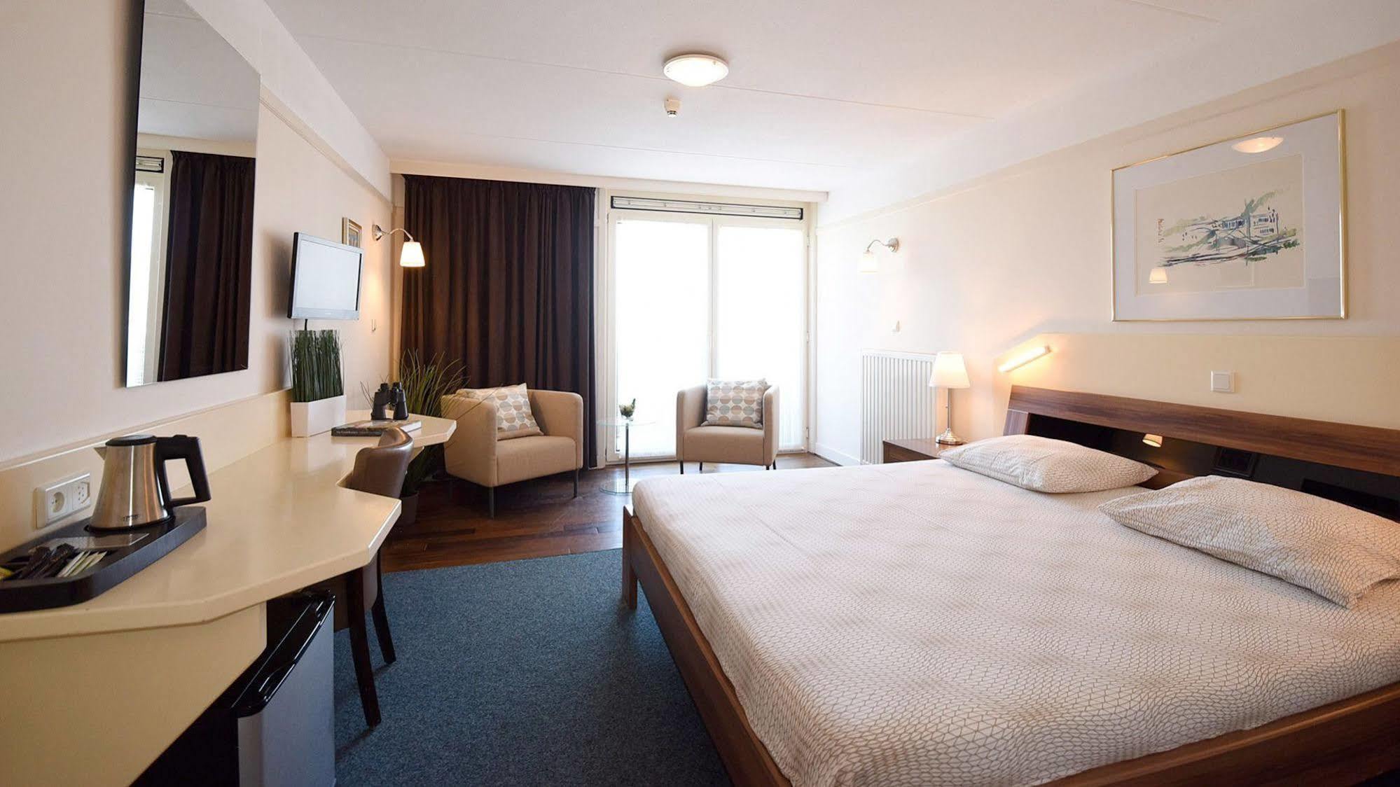 Hotel Nehalennia Dombourg Extérieur photo